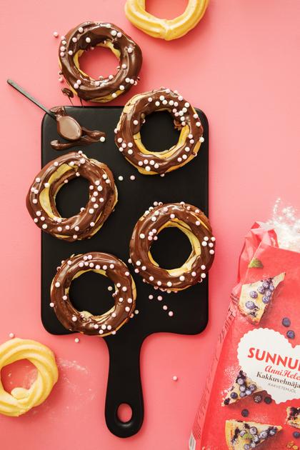 What is the 95% confidence interval for the proportion of subscribers with broadband access? picture